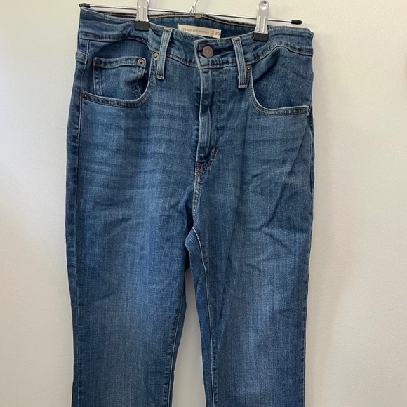 LEVI'S HIGH RISE BOOTCUT JEANS - Picture 1 of 4